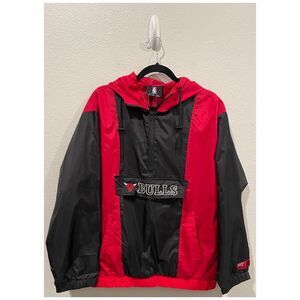 NBA Chicago Bulls 1/4 Zip Wind Breaker Hooded Jacket